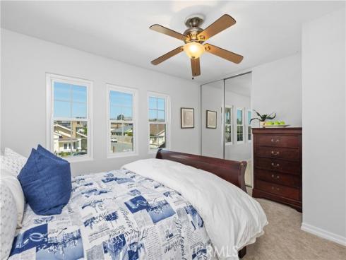 31  Columbus  , Irvine, CA