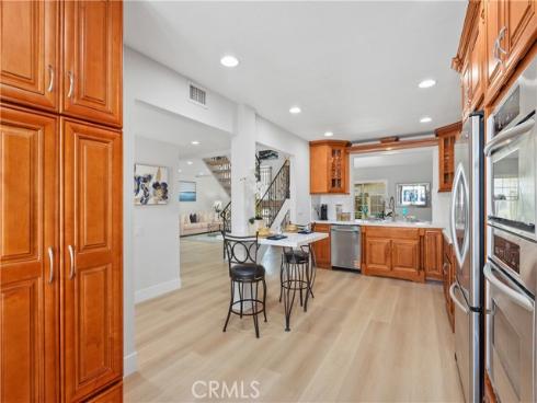 31  Columbus  , Irvine, CA