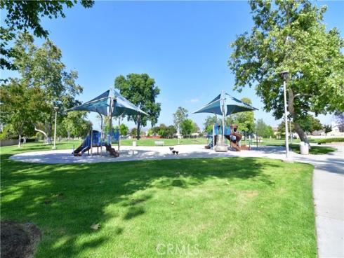 31  Columbus  , Irvine, CA