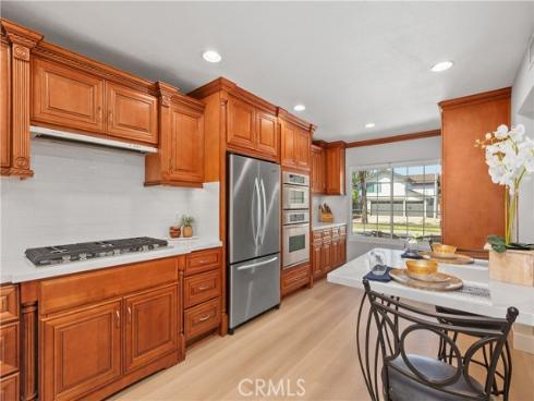 31  Columbus  , Irvine, CA