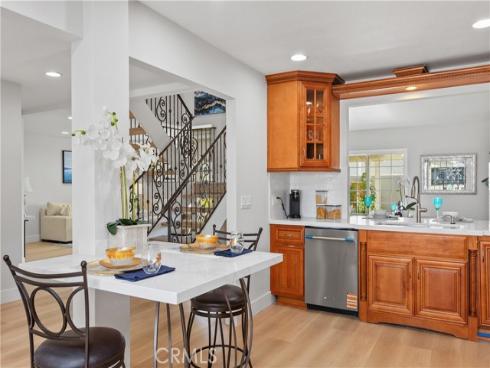 31  Columbus  , Irvine, CA