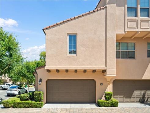 112 Tallowood , Irvine, CA