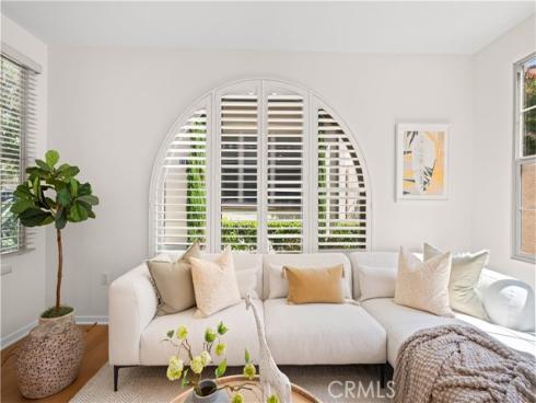112 Tallowood , Irvine, CA