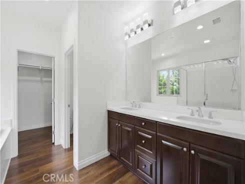 64  Maple Ash  , Irvine, CA