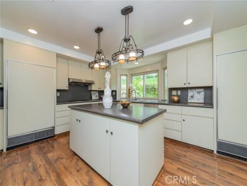 4  Rustling Wind  , Irvine, CA