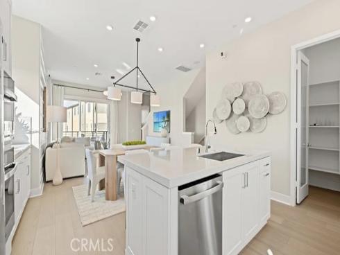 15  Merit  , Irvine, CA