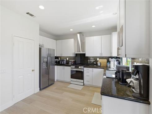 102  Millbrook  , Irvine, CA