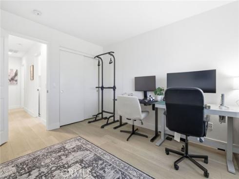 102  Millbrook  , Irvine, CA