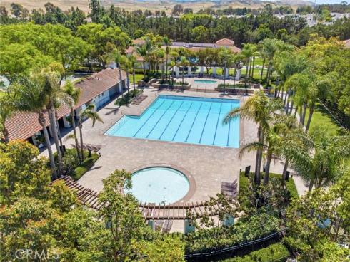 102  Millbrook  , Irvine, CA