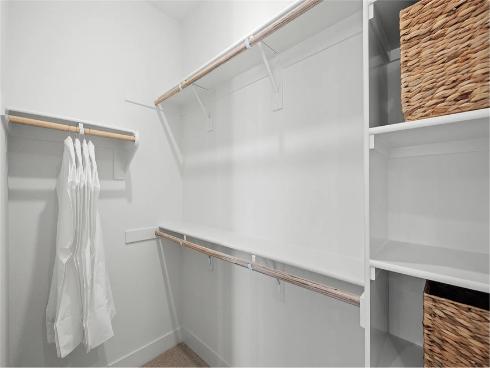 713  Sonia  , Irvine, CA