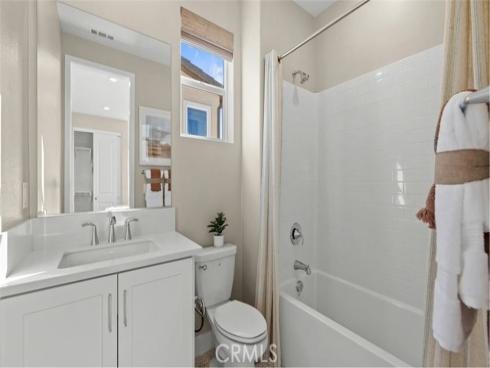 713  Sonia  , Irvine, CA