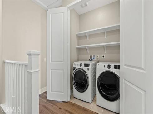 713  Sonia  , Irvine, CA