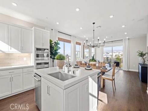 920  Chinon  , Irvine, CA