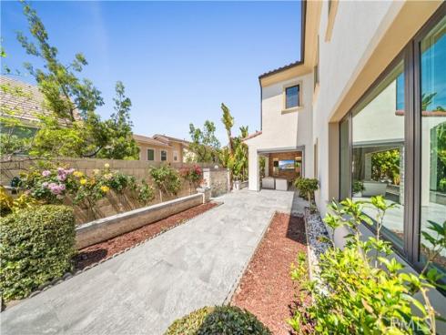 114  Interstellar  , Irvine, CA