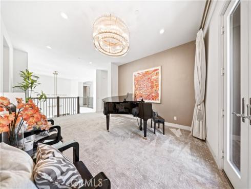 114  Interstellar  , Irvine, CA