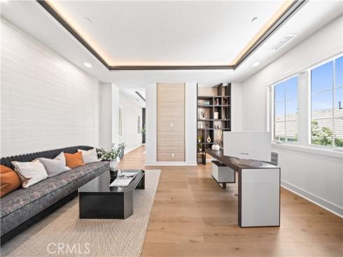 114  Interstellar  , Irvine, CA