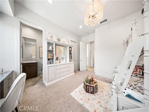 114  Interstellar  , Irvine, CA