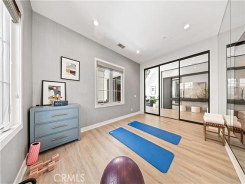 114  Interstellar  , Irvine, CA