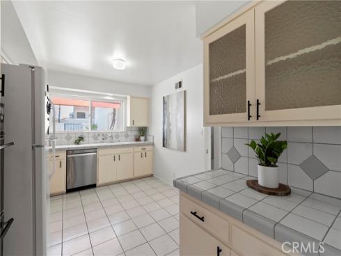 20  Mandrake  , Irvine, CA