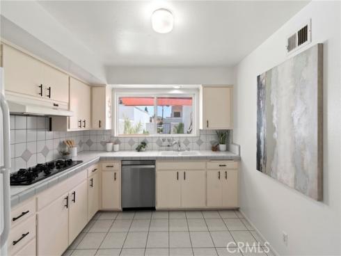 20  Mandrake  , Irvine, CA