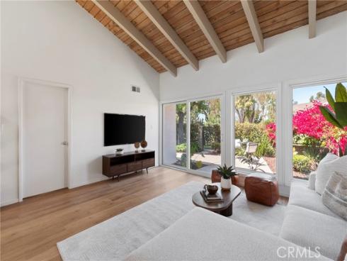 20  Mandrake  , Irvine, CA