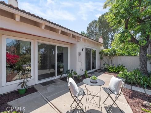 20  Mandrake  , Irvine, CA