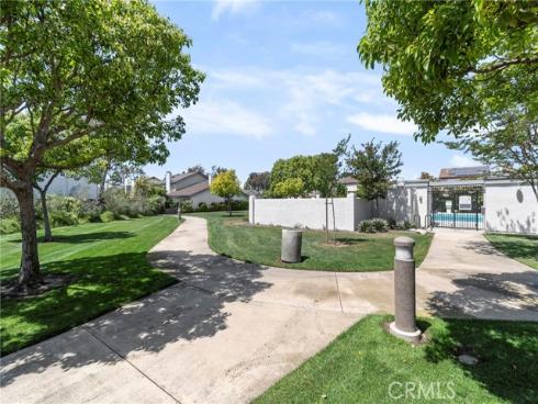 20  Mandrake  , Irvine, CA