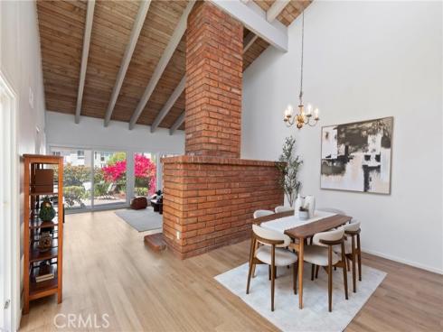 20  Mandrake  , Irvine, CA