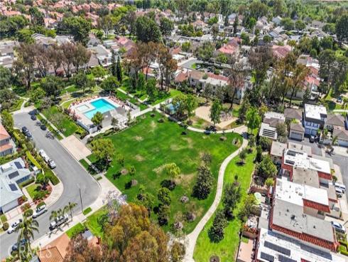 20  Mandrake  , Irvine, CA