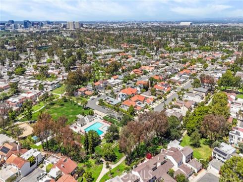 20  Mandrake  , Irvine, CA