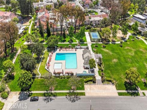 20  Mandrake  , Irvine, CA