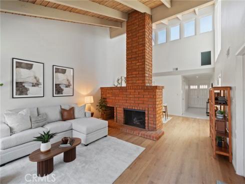 20  Mandrake  , Irvine, CA