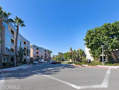 1536  Nolita  , Irvine, CA