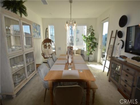 1536  Nolita  , Irvine, CA