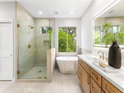 9  Figaro  , Irvine, CA