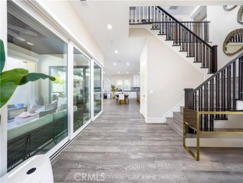 81  Ray  , Irvine, CA