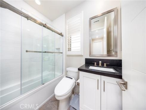 81  Ray  , Irvine, CA