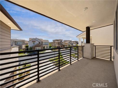 81  Ray  , Irvine, CA