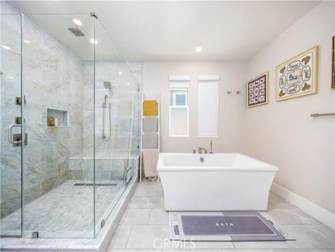 81  Ray  , Irvine, CA