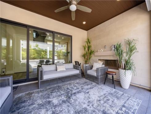 81  Ray  , Irvine, CA