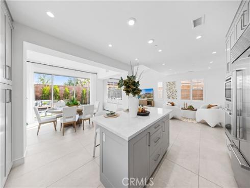 106  Albero  , Irvine, CA