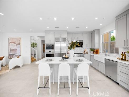 106  Albero  , Irvine, CA