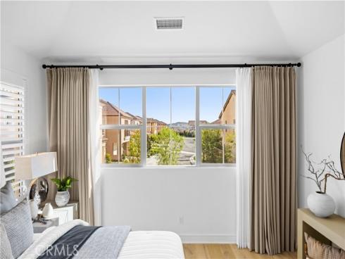 106  Albero  , Irvine, CA