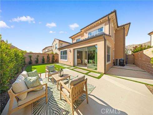 106  Albero  , Irvine, CA