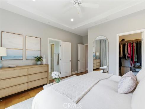 23  Bianco  , Irvine, CA