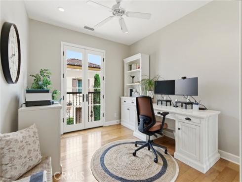 23  Bianco  , Irvine, CA