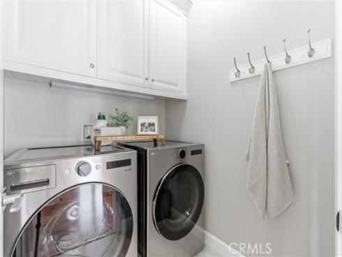 23  Bianco  , Irvine, CA