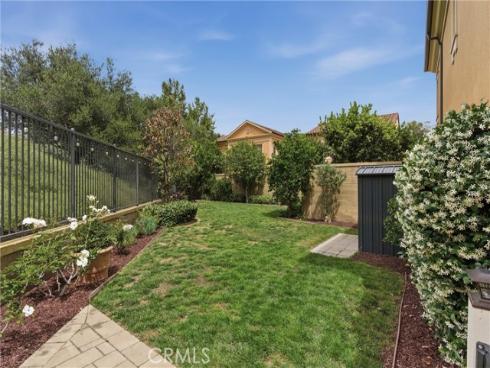 23  Bianco  , Irvine, CA