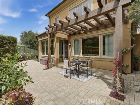 23  Bianco  , Irvine, CA