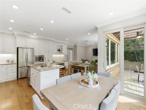 23  Bianco  , Irvine, CA